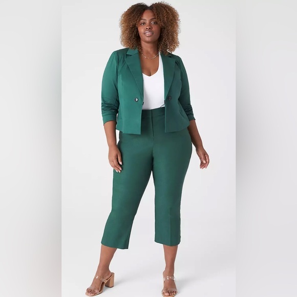 Lane Bryant Jackets & Blazers - Lane Bryant Hunter Green Women's Cropped Blazer